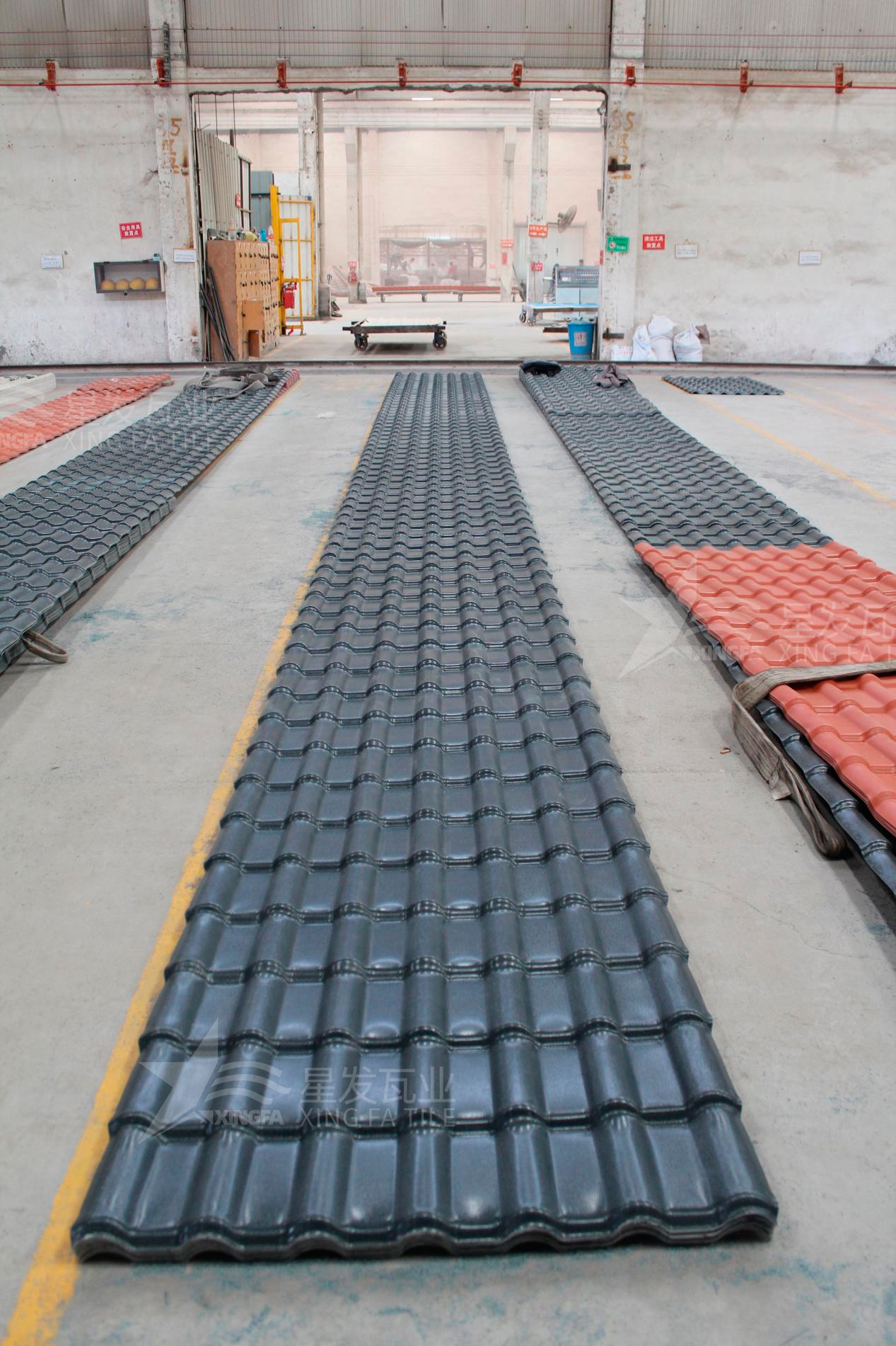 合成樹(shù)脂瓦色彩鮮艷光亮?xí)粫?huì)危害到身體健康呢？究竟是好是壞？