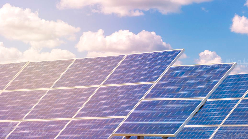 屋面光伏瓦耐火性強(qiáng)，使用了B1級(jí)的難燃性建筑材料！