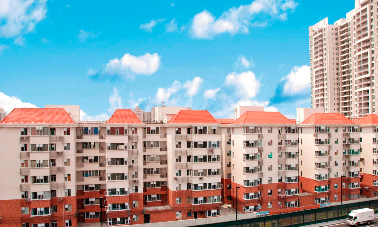 平改坡工程用合成樹脂瓦的優(yōu)勢，不僅僅是提升城市形象那么簡單！