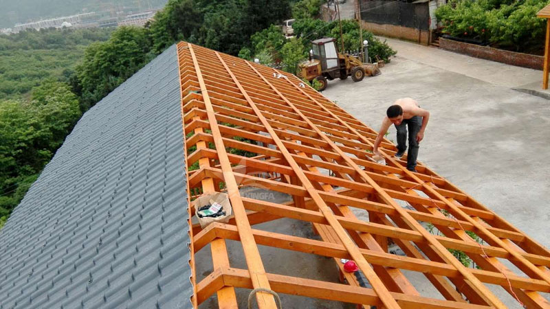 樹脂瓦安裝細節(jié)，安裝樹脂瓦過程中需要注意的三個關(guān)鍵細節(jié)