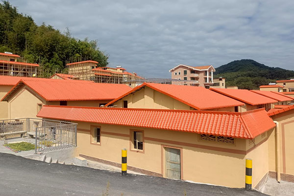 樹(shù)脂瓦的壽命，質(zhì)量與維護(hù)的秘密