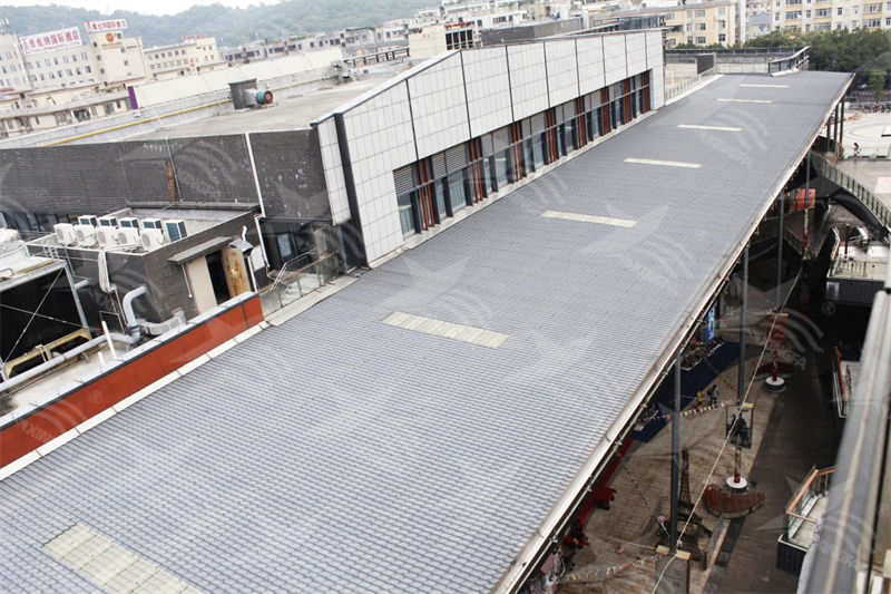 蓋工業(yè)廠房必看！彩鋼瓦vs.樹脂瓦，哪個更耐用？